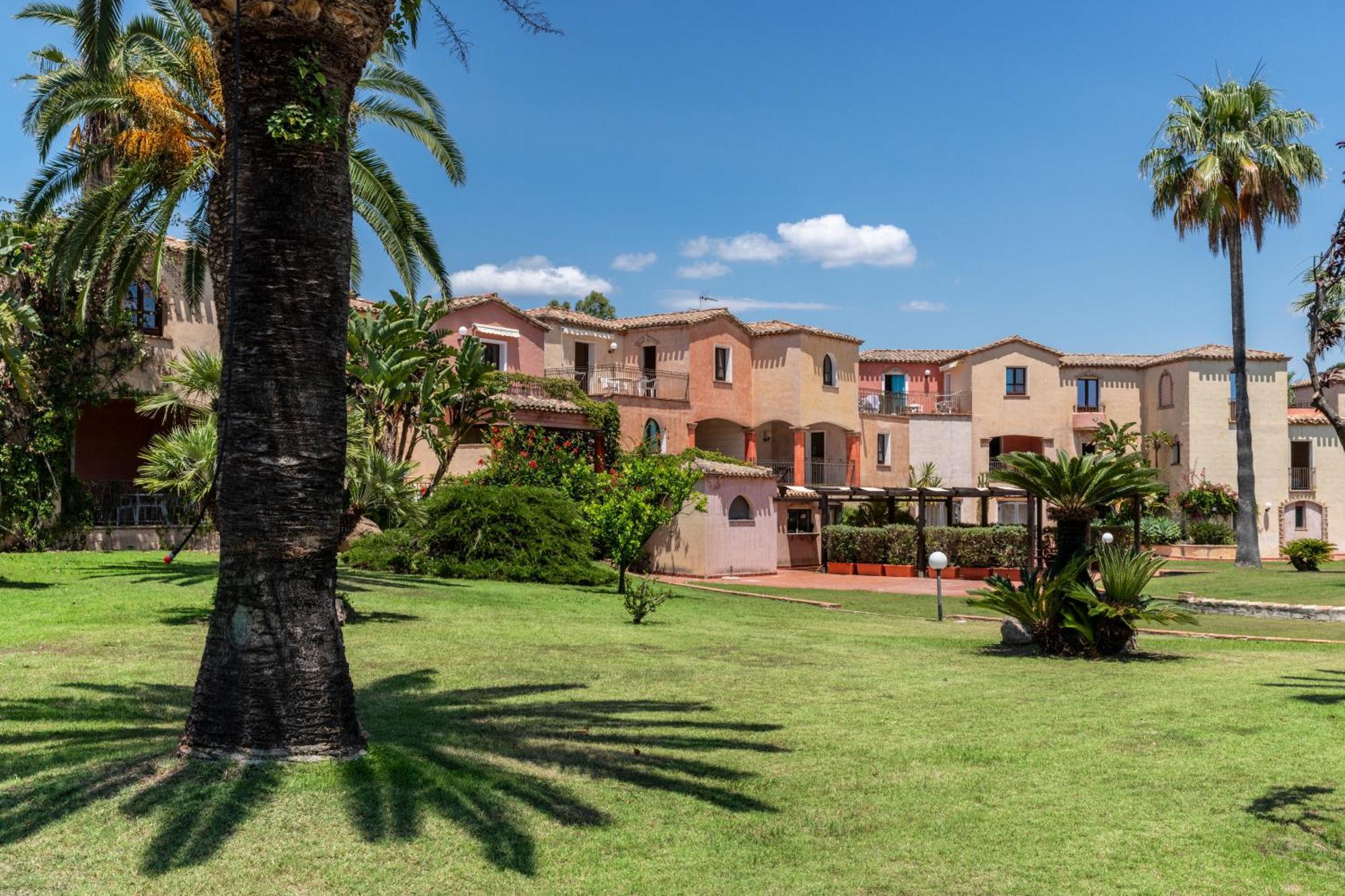 Baia Delle Palme Beach Santa Margherita di Pula Εξωτερικό φωτογραφία